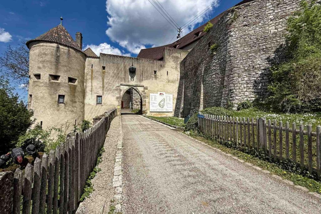 Burg Harburg Unteres Tor - Eingang