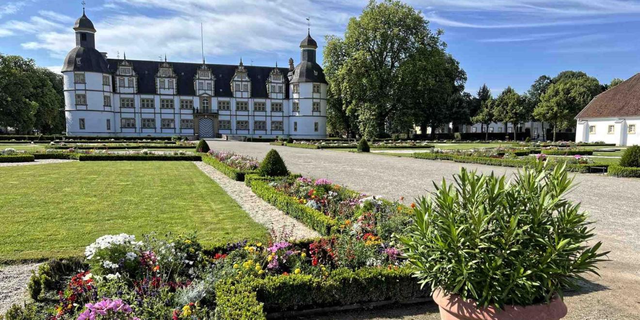 Paderborn Schloss Neuhaus