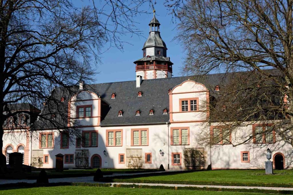 Schloss Weilburg