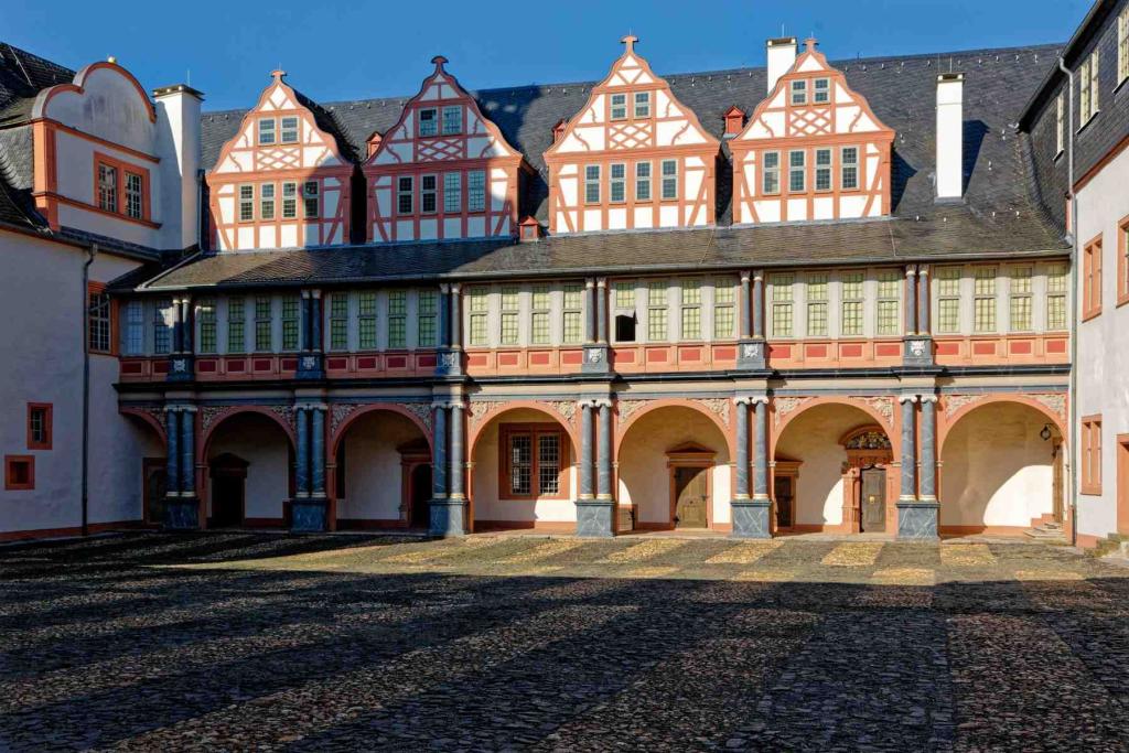 Schloss Weilburg