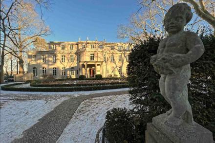 Berlin Haus der Wannseekonferenz Westseite