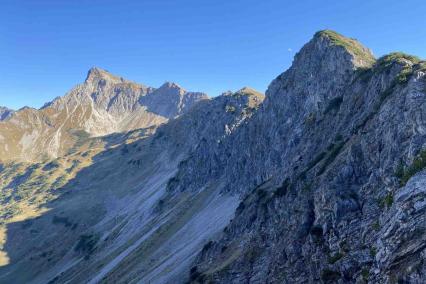 Blick zum Geißalphorn und Nebelhorn
