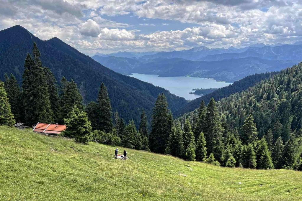 Ohlstädter Alm mit Walchensee
